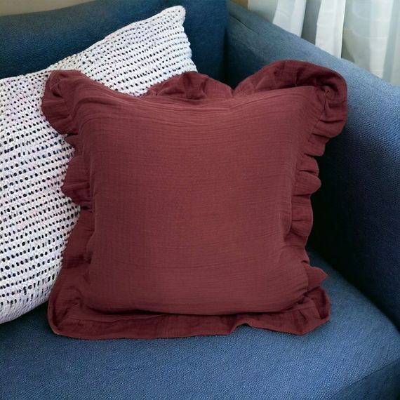 Декоративна наволочка SoundSleep Muslin Burgundy 45х45 см із рюшами бургунді (94331776) | Зображення 5