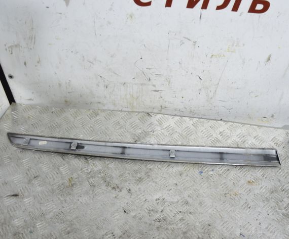 Молдинг дверей передній лівий Citroen C4 Picasso 2006-2013 Накладка передніх лівих дверей Сітроен 96590382XT | Зображення 3