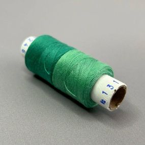 131/246 Нитки в катушках 40/2 , половинки (катушка 2х75м)