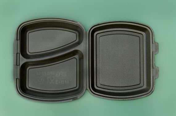 Ланч-бокс ЧОРНЫЙ с 2 делениями из вспененного полистирола с крышкой 240x210x70 мм. 150 шт/уп