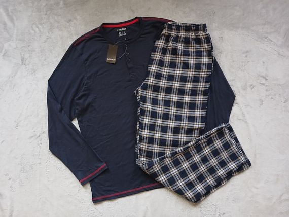 Мужской домашний костюм пижама