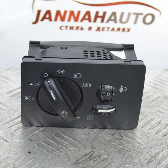 Перемикач світла фар Ford C-Max Connect Focus II блок управління освітленням Форд 4M5T13A024CA