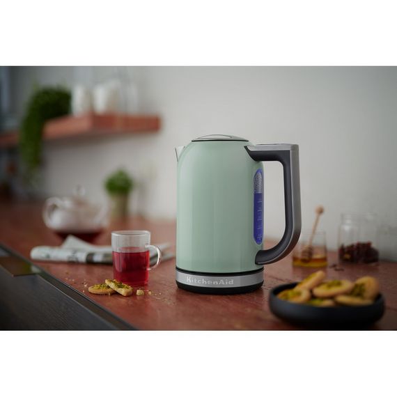 Електрочайник KitchenAid 5KEK1722EPT, фісташковий | Зображення 1