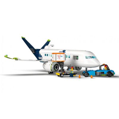 Конструктор LEGO City Пасажирський літак 913 деталей (60367) | Зображення 6