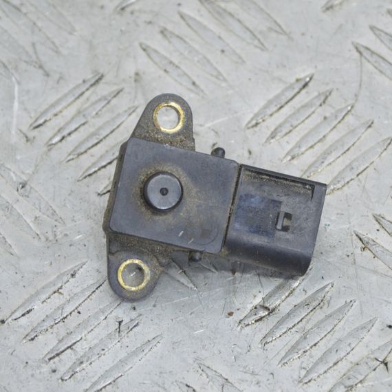 Датчик тиску палива 2.0 BMW E60/E66 E81/E87 E90/E93 2004-2013 Датчик тиску палива БМВ 7585278