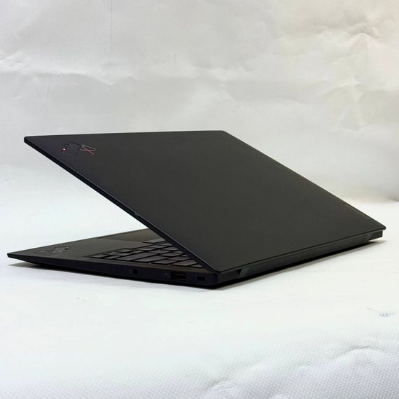 Ультрабук Б-класс Lenovo ThinkPad X1 Carbon Gen 9 / 14" (1920x1200) IPS / Intel Core i5-1145G7 (4 (8) ядра по 4.4 GHz) / 16 GB DDR4 / 256 GB SSD / Intel Iris Xe Graphics / WebCam / Windows 11 Pro б/у | Зображення 7