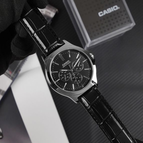 Чоловічий годинник Casio MTP-V300L-1A | Зображення 9