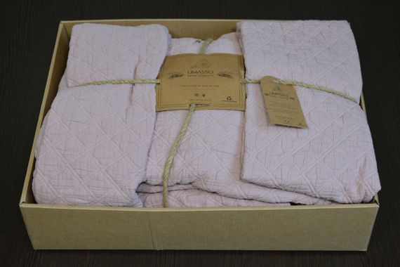 Покрывало с наволочками Limasso 240×260 см. Cambridge Грязно-розовый | Зображення 1