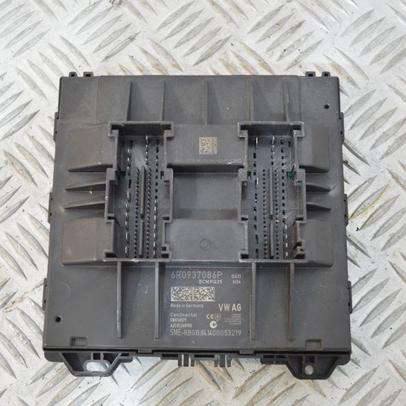 Блок управління комфортом 1.6 Skoda Rapid 2012-2019 Модуль комфорту Шкода Рапід 6R0937086P