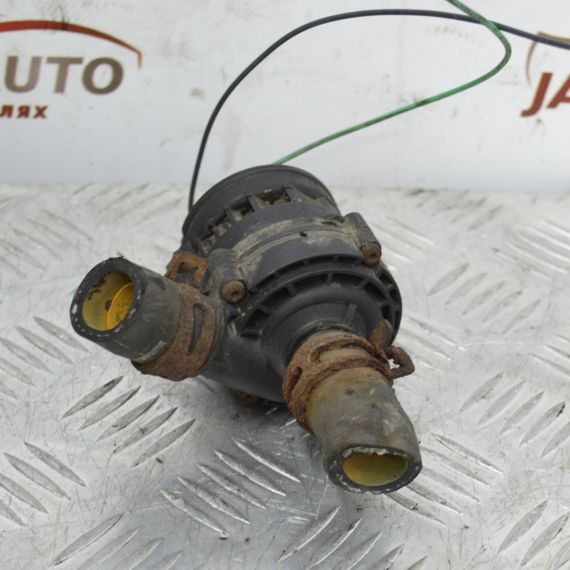 Додатковий водяний насос Nissan Qashqai X-Trail Navara помпа водяна Ніссан Кашкай Навара 0392023015