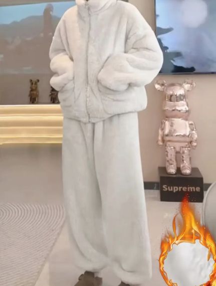 🤍 М’який плюшевий теплий костюм — затишок і ніжність у кожному русі! ❄️🔥 | Зображення 3