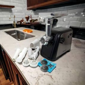 Электрическая мясорубка с насадками Rainberg RB-672 3000W, Электромясорубка PC-577 для шинковки