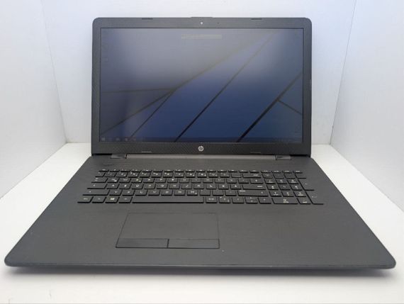 Ноутбук HP 17-bs036ng / 17.3" (1600x900) TN / AMD E2-9000e (2 ядра по 1.5 - 2.0 GHz) / 8 GB DDR4 / 120 GB SSD / AMD Radeon R2 Graphics / WebCam / DVD-ROM б/у | Зображення 1