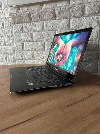 Ноутбук Сенсорний Samsung NP940Z5L 15,6" 4K i7 6700HQ 16Gb SSD 256Gb GTX 950M Б/В | Зображення 5
