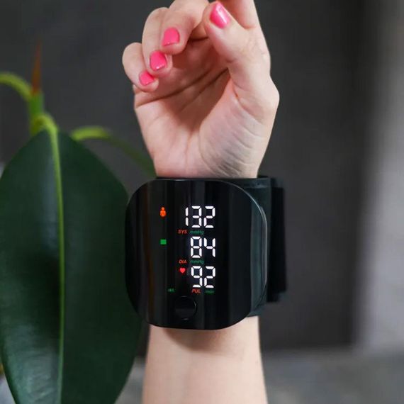 Автоматичний тонометр на зап'ястя від акумулятора 300мАч, LY-84 + кейс / Акумулятор для вимірювання тиску з голосовим оповіщенням | Зображення 5