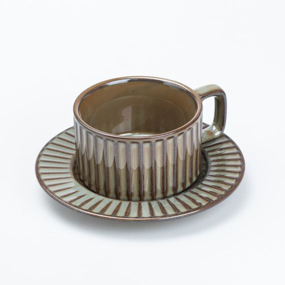 Чашка с блюдцем 250 мл керамическая Коричневая | Зображення 2