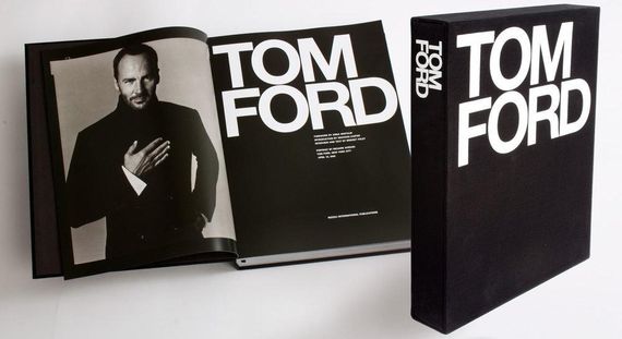 Книга о моде и стиле на английском Tom Ford книги о дизайнерах и модных домах Gucci и Yves Saint Laurent | Зображення 6