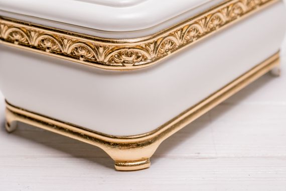 Коробочка для прикрас із позолотою «Gold & white» | Зображення 2