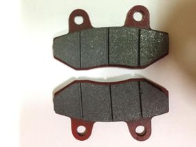 Колодки тормозные (диск)   4T GY6 50-150   (RACE/STORM, под двухпоршневой суппорт, черные)   DRY