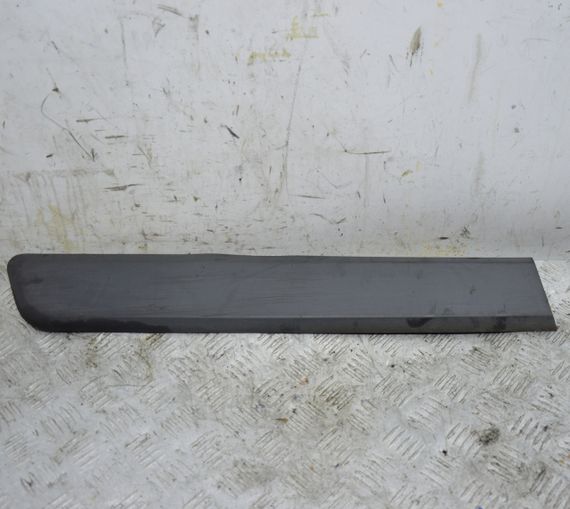 Накладка задніх правих дверей Fiat Fiorino III 2007-2025 Молдинг дверей задній правий Фіат Фіоріно 3 1308823070