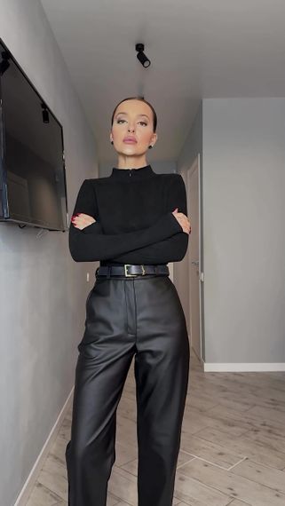 Штани прямого силуету жіночі з ефектом втягування | Зображення 1