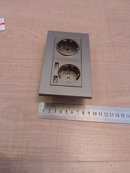 Внутрішня розетка подвійна з USB 250 В/16 А | Зображення 5