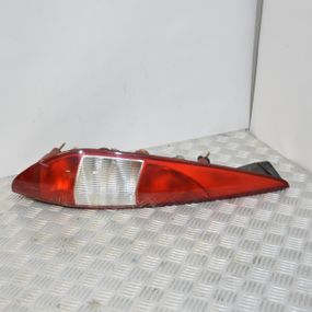 Ліхтар задній лівий Ford Mondeo III Mk3 універсал Форд Мондео 3 1S7113405C 1S71-13405-C