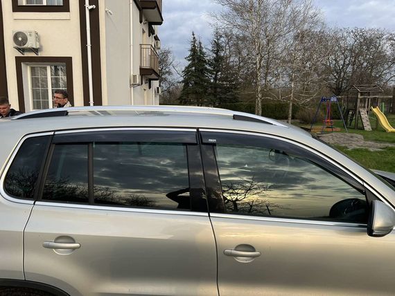 Ветровики с хром молдингом (4 шт, Niken) для Volkswagen Tiguan 2007-2016 гг | Зображення 2
