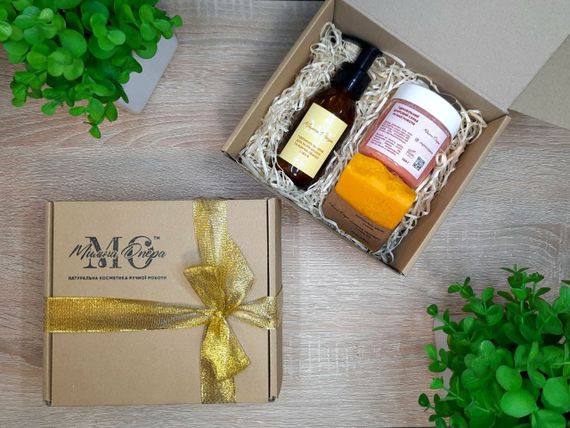 Набір "Традиції натуральної косметики". Гідрофільна олія для обличчя, скраб, мило з нуля