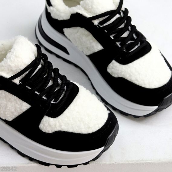 Молодіжні теплі чарівні чорно-білі кросівки шок-ціна | Зображення 3