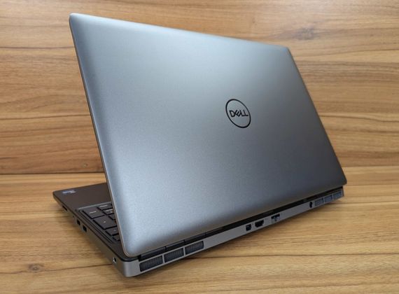 Мобильная рабочая станция Dell Precision 7560 / 15.6" (3840x2160) IPS / Intel Xeon W-11855M (6 (12) ядер по 3.2 - 4.9 GHz) / 32 GB DDR4 / 256 GB SSD / nVidia RTX A4000, 8 GB GDDR6, 256-bit / WebCam / Windows 11 б/у + Подарок Беспроводная мышь / USB | Зображення 6