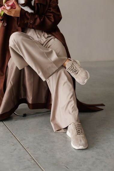 Кросівки жіночі замшеві 591461 Темно-бежеві 36 37 38 39 40 41 | Зображення 7