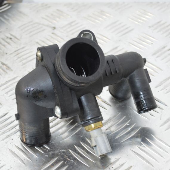 Корпус термостата 2.0 / 2.2 / 2.4 / 3.2 TDCI Ford Tourneo Transit 2006-2025 Корпус термостата Форд Турнео Транзит BK2Q8A586AB | Зображення 2