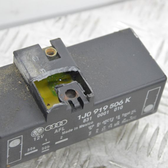 Реле управління вентилятором Volkswagen блок управління вентиляторами Фольксваген 1J0919506K | Зображення 1