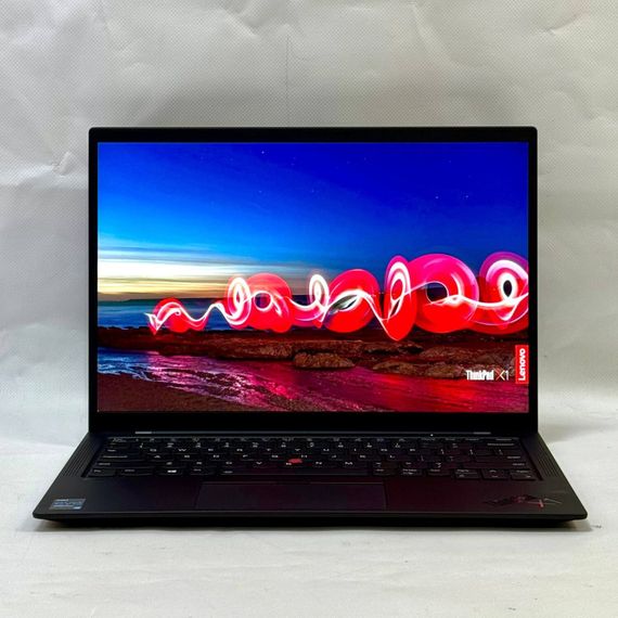 Ультрабук Б-класс Lenovo ThinkPad X1 Carbon Gen 9 / 14" (1920x1200) IPS / Intel Core i5-1145G7 (4 (8) ядра по 4.4 GHz) / 16 GB DDR4 / 256 GB SSD / Intel Iris Xe Graphics / WebCam / Windows 11 Pro б/у | Зображення 1