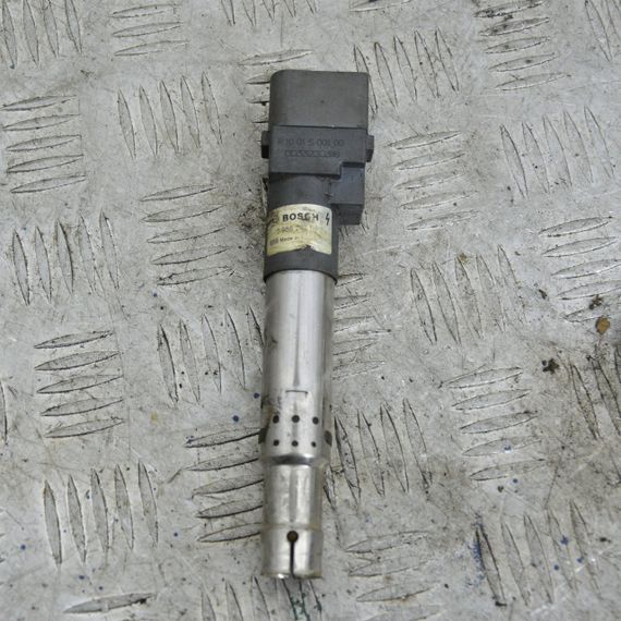 Котушка запалювання 3.2 Volkswagen Touareg 2002-2010 Котушка запалювання Фольксваген Туарег R1001S00100
