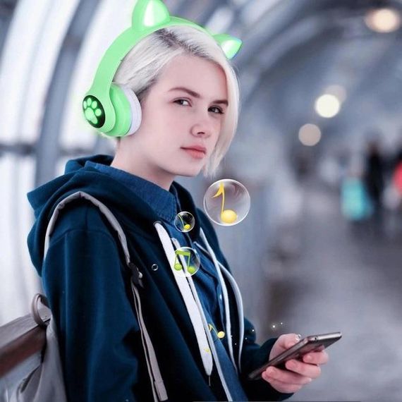 Беспроводные наушники с кошачьими ушками и RGB подсветкой Cat VZV 23M. Цвет: зеленый | Зображення 5