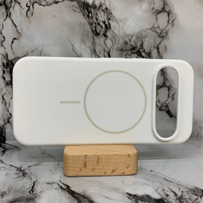 Силіконовий чохол Soft Touch MagSafe з мікрофіброю для Google Pixel 9 / 9 Pro Білий