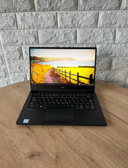 Ноутбук Dell Latitude 7370 13,3" FHD IPS M7-6Y75 16Gb SSD 256Gb Б/В | Зображення 1