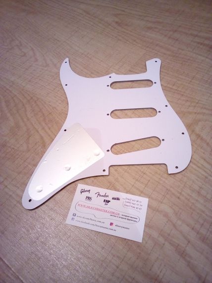 Пікгард для електрогітари Fender Stratocaster ST China БІЛИЙ SSS | Зображення 1