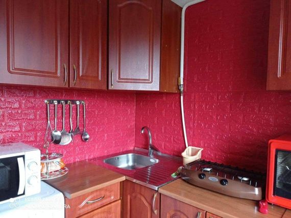 Декоративна 3D панель самоклейка під цеглу Темно-рожевий 700х770х7мм (006-7) SW-00000061 | Зображення 2