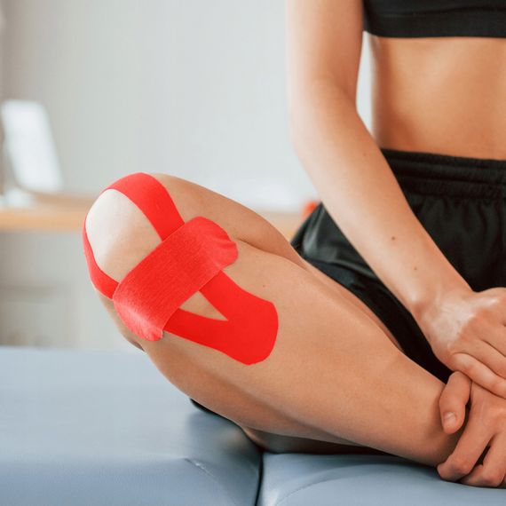 Стрічка кінезіологічна (кінезіо тейп) 4FIZJO 5 см x 5 м 4FJ0541 Red (P-5907739318800) | Зображення 7