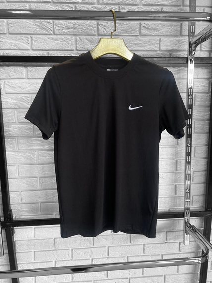 Чоловіча футболка Nike чорна (ТОП якість - вишивка)