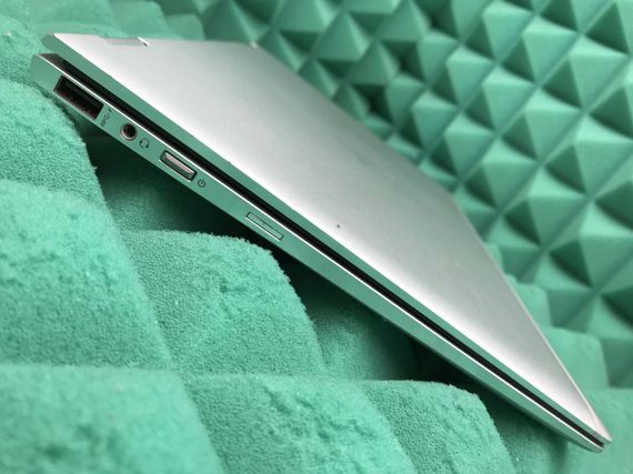 Ноутбук-трансформер Б-класс HP EliteBook x360 1030 G3 / 13.3" (1920x1080) IPS Touch / Intel Core i7-8650U (4 (8) ядра по 1.9 - 4.2 GHz) / 8 GB DDR3 / 256 GB SSD M.2 / Intel UHD Graphics 620 / WebCam / Fingerprint / USB 3.1 / HDMI б/у | Зображення 4
