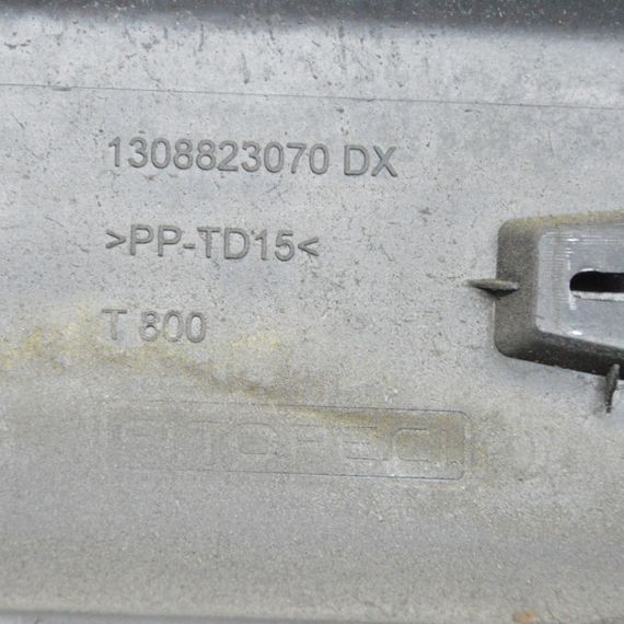 Накладка задніх правих дверей Fiat Fiorino III 2007-2025 Молдинг дверей задній правий Фіат Фіоріно 3 1308823070 | Зображення 4