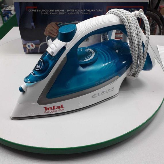 Праска Tefal Easygliss Plus FV5718, 2400 Вт, з керамічною підошвою і функцією подачі пари | Зображення 6