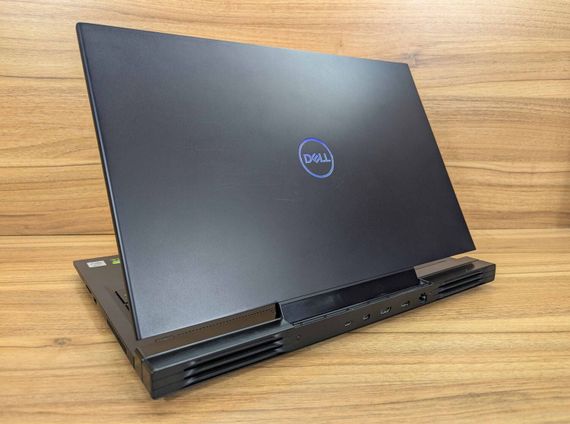 Игровой ноутбук Dell G7 7700 / 17.3" (1920x1080) IPS / Intel Core i7-10750H (6 (12) ядер по 2.6 - 5.0 GHz) / 16 GB DDR4 / 512 GB SSD / nVidia GeForce RTX 2070, 8 GB GDDR6, 256-bit / WebCam / HDMI / Windows 10 б/у + Подарок Беспроводная мышь / USB | Зображення 5