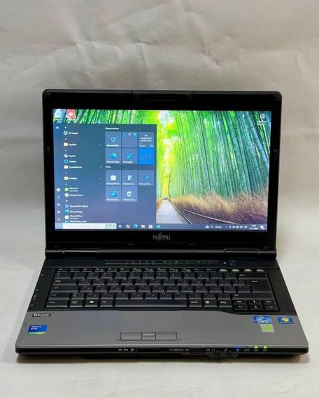 Ноутбук Fujitsu LifeBook S752 / 14" (1366x768) TN / Intel Core i5-3320M (2 (4) ядра по 2.6 - 3.3 GHz) / 8 GB DDR3 / 240 GB SSD / Intel HD Graphics 4400 / Windows 10 Pro б/у | Зображення 1