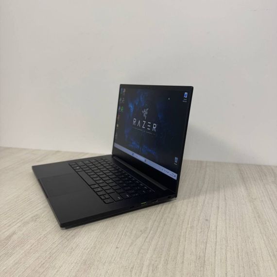 Игровой ноутбук Б-класс Razer Blade 14 RZ09-0427 / 14" (2560x1600) IPS / AMD Ryzen 9 6900HX (8 (16) ядер по 3.3 - 4.9 GHz) / 16 GB DDR5 / 512 GB SSD NVMe / nVidia GeForce RTX 3070 Ti, 8 GB GDDR6, 256-bit / WebCam б/у | Зображення 4