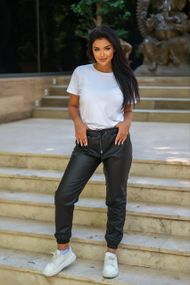 Женские модные джоггеры из матовой эко кожи OB078 размер 46, цвет черный